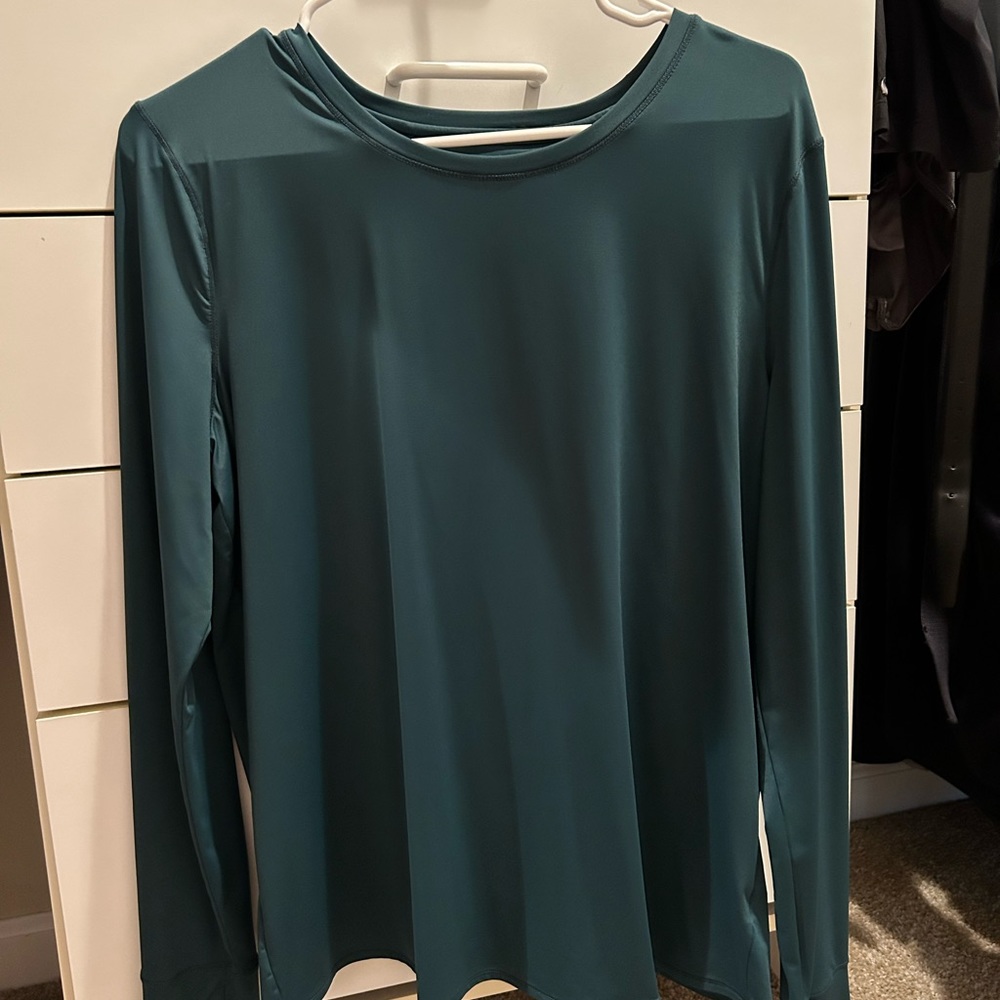 Athleta UPF long sleeve top size large